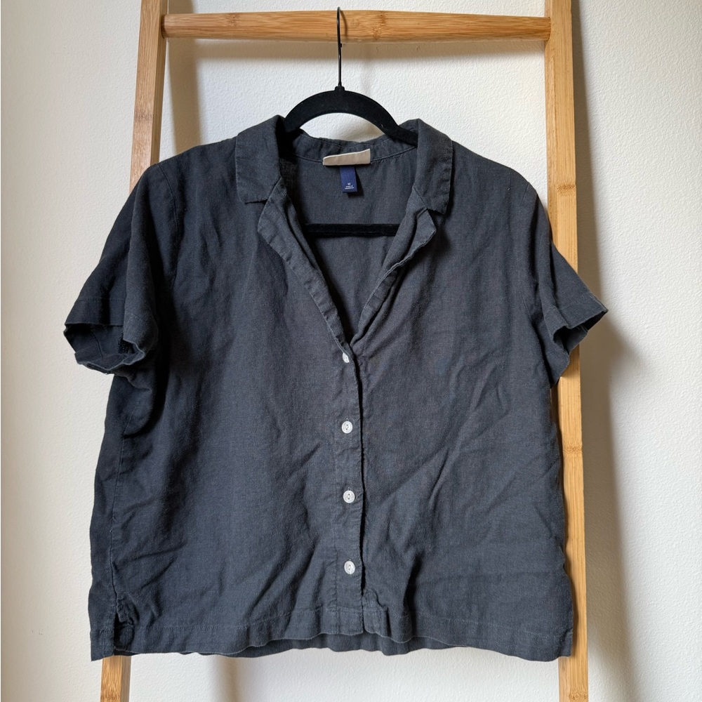 Universal Thread Black Linen Blend Top
